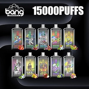 Les appareils de vapotage jetables Bang King sont présentés dans divers modèles colorés, chacun avec le texte « 15 000 PUFFS » et des illustrations de fruits en bas.