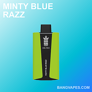 Minty Blue Razz Bang King 30K Pro waporyzator z zielono-czarnym wzorem na jasnoniebieskim gradientowym tle.