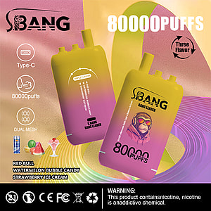 SBang ベイプ デバイスの広告。80,000 回吸引できる 2 つのカラフルなベイプ、3 つのフレーバー (レッドブル、スイカバブルキャンディー、ストロベリーアイスクリーム)、ヘッドフォンを着けたサル、下部のニコチン警告が強調されています。