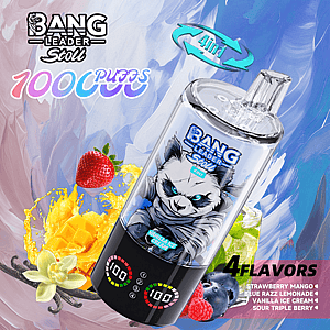 Een grote, transparante vape-sapfles met een blauwogige witte wolf-mascotte en het Bang Leader Stoll-logo, schuin tegen een levendige paarse en blauwe achtergrond en reclame voor vier smaken: aardbeimango, blauwe razz-limonade, vanille-ijs en zure drievoudige bessen.