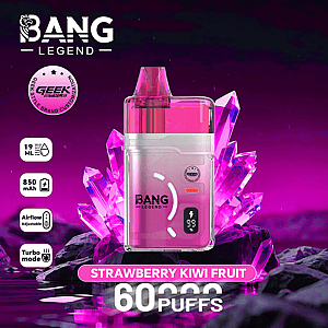 Een roze Bang Legend wegwerpvape-apparaat bevindt zich tussen paarse kristalformaties tegen een donkerpaarse achtergrond, met het opschrift Strawberry Kiwi Fruit met een capaciteit van 60 trekjes en voorzien van 19 ml e-vloeistof, een 850 mAh-batterij, instelbare luchtstroom en turbomodus.