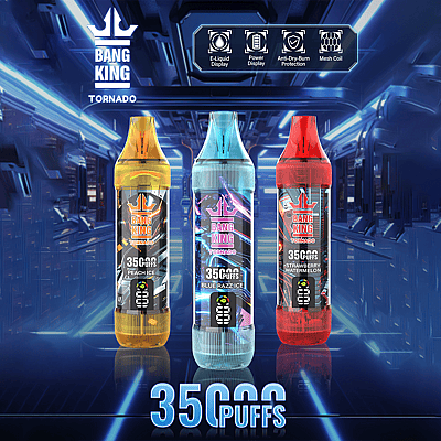 Tres coloridos dispositivos de vapeo etiquetados "Bang King Tornado" con 35000 caladas, con sabores Peach Ice, Blue Razz Ice y Strawberry Watermelon, en un contexto futurista con íconos que resaltan características como E-Liquid Display, Power Display, Anti-Dry-Burn Protection y Mesh Coil.