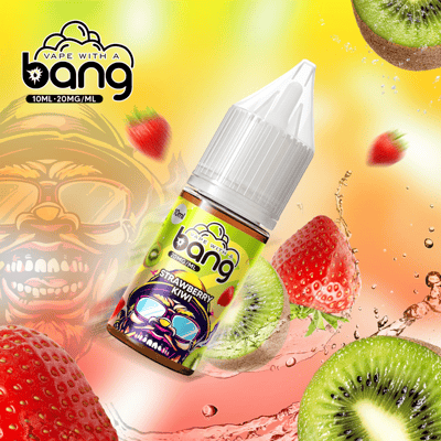 Eine Flasche E-Zigarettensaft mit der Aufschrift "Vape with a Bang, Strawberry Kiwi, 10 ml, 20 MG/ML", umgeben von Erdbeeren, Kiwis und Flüssigkeitsspritzern auf einem lebendigen Hintergrund.