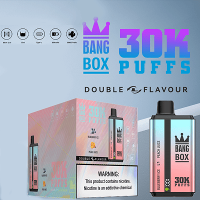 Zestaw do waporyzacji Bang Box Puffs 30K Puffs z pudełkiem o dwóch smakach; Urządzenie wyświetla lód jagodowy i sok brzoskwiniowy oraz ostrzeżenie o nikotynie.
