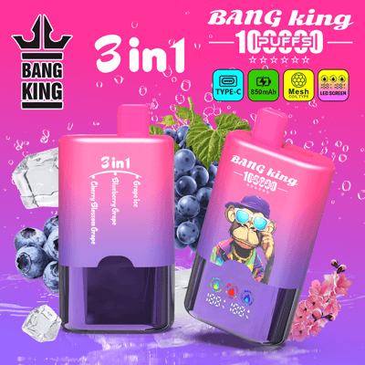 Bottiglie da svapo rosa e viola brillanti etichettate 3in1 Bang King con una grafica di scimmia, mirtilli e ghiaccio sullo sfondo e icone che indicano tipo C, 850 mAh, bobina a rete e schermo LED.