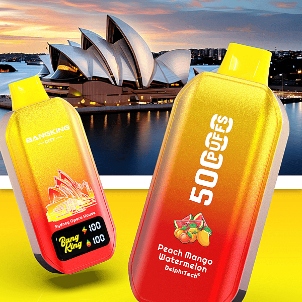 Zwei E-Zigaretten mit Farbverlauf von Gelb zu Rot vor dem Sydney Opera House bei Sonnenuntergang, eines davon mit der Aufschrift „50.000 Puffs“.