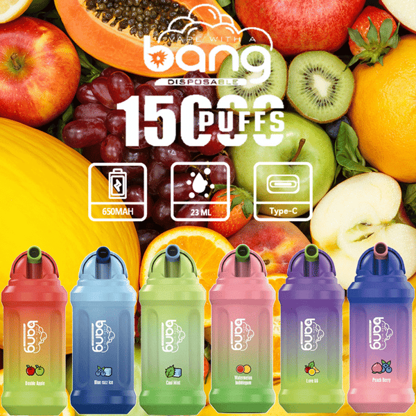 Kolorowe jednorazowe urządzenia do waporyzacji Bang w sześciu smakach, prezentowane na tle różnych świeżych owoców, podkreślające takie funkcje, jak 15000 zaciągnięć, akumulator 650 mAh, pojemność 23 ml i ładowanie typu C.