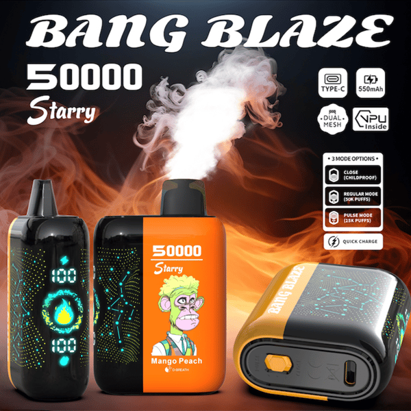 Obrazek promocyjny waporyzatora Bang Blaze 50000 Starry Mango Peach, przedstawiający trzy widoki produktu, cyfrowy wyświetlacz, kolorową rysunkową małpę, efekt dymu oraz ikony ładowania typu C i funkcji urządzenia.