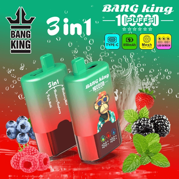 Sachets de jus Bang King 3 en 1 vert vif et rouge avec des graphismes de fruits, framboises, myrtilles, mûres et feuilles de menthe, fond éclaboussant d'eau.