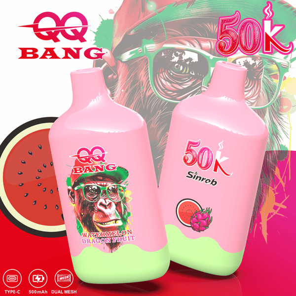 Deux bouteilles roses étiquetées 50 000 Sinrob avec des images de fruit du dragon et de pastèque, sur un fond tropical coloré avec une tranche de pastèque.