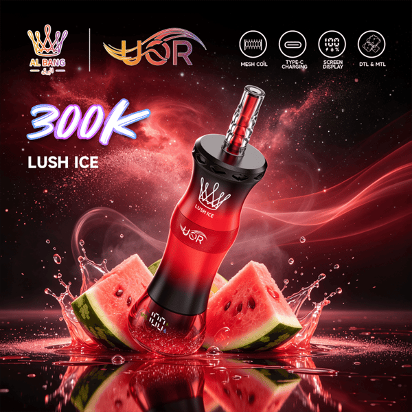 Czerwone urządzenie vape “Lush Ice” z rozbłyskiem 300K i kawałkami arbuza pośród pary i kropelek
